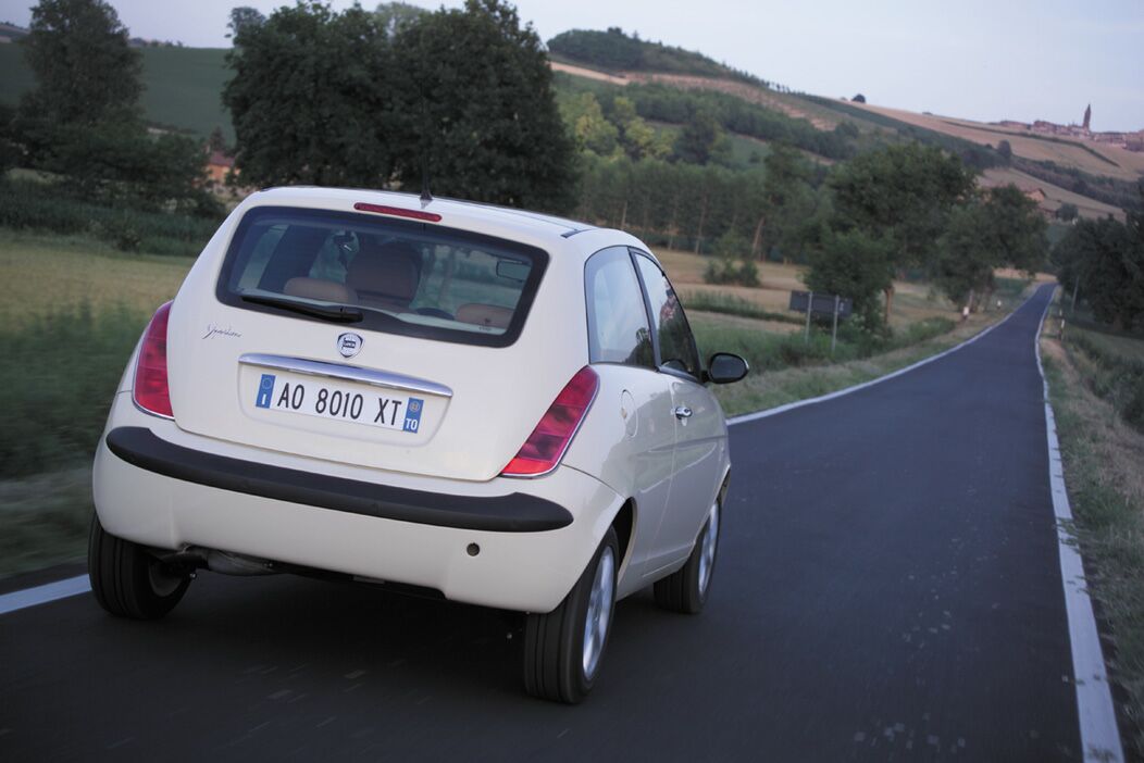 Lancia Ypsilon