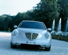 click here to view this Lancia Thesis image in high resolution