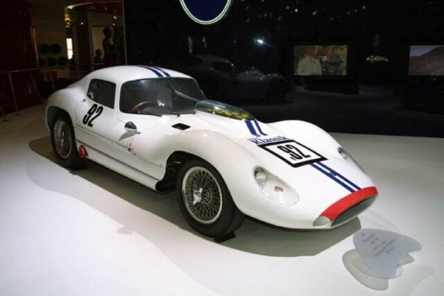 Maserati Tipo 151 at the 2002 Paris Motor Show