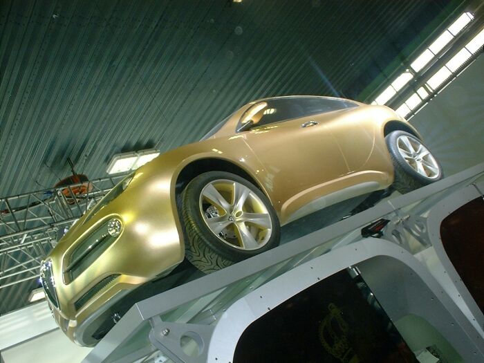 Alfa Romeo Kamal concept at the 2003 Bologna Motor Show