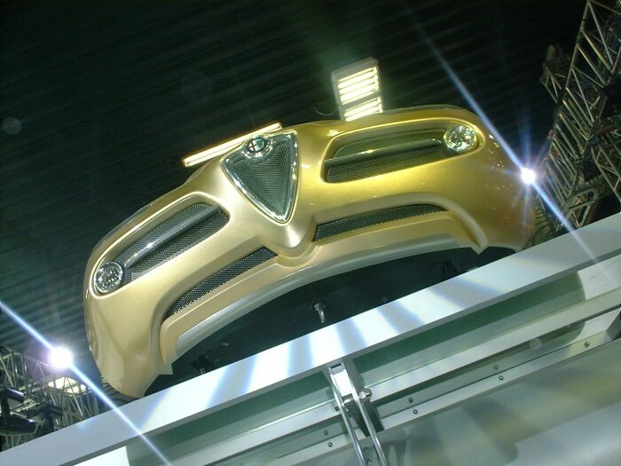 Alfa Romeo Kamal concept at the 2003 Bologna Motor Show