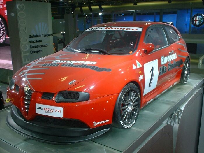 Alfa Romeo 147 GTA Challenge racer at the 2003 Bologna Motor Show