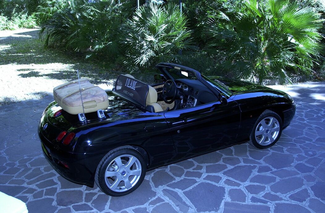 Fiat Barchetta reinterpreted by Alviero Martini