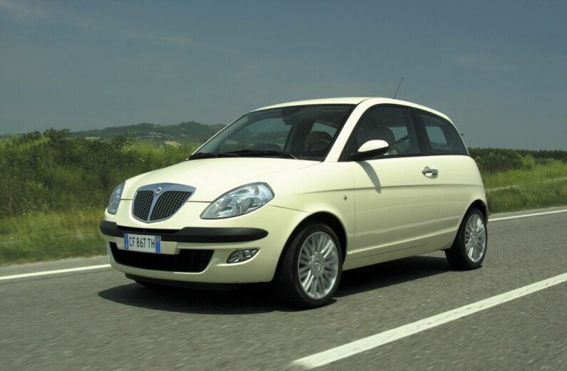 Lancia Ypsilon