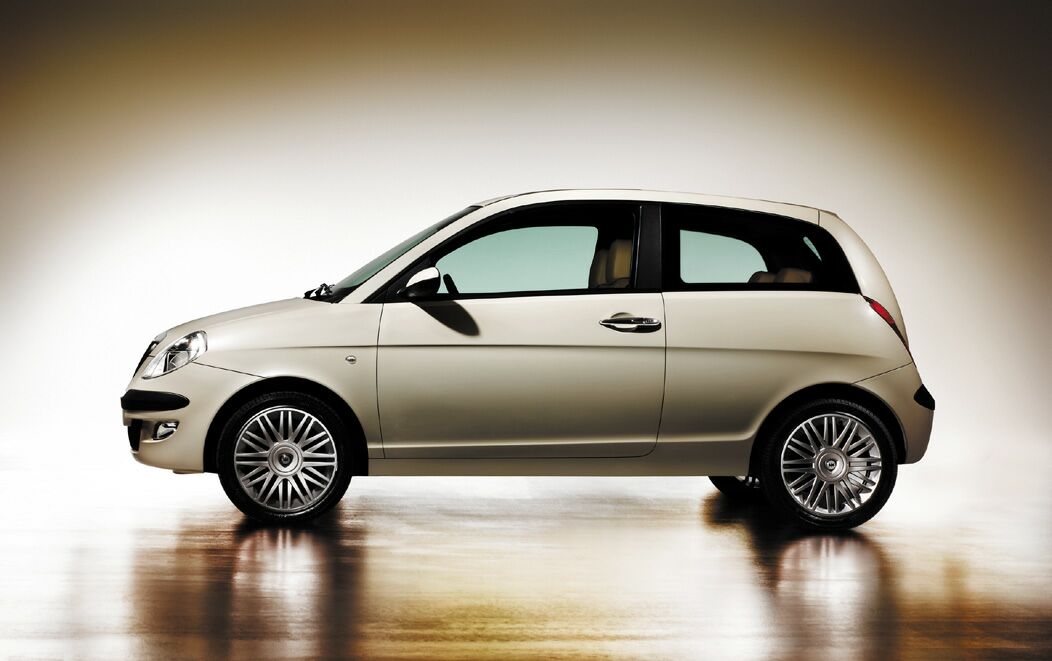 new Lancia Ypsilon