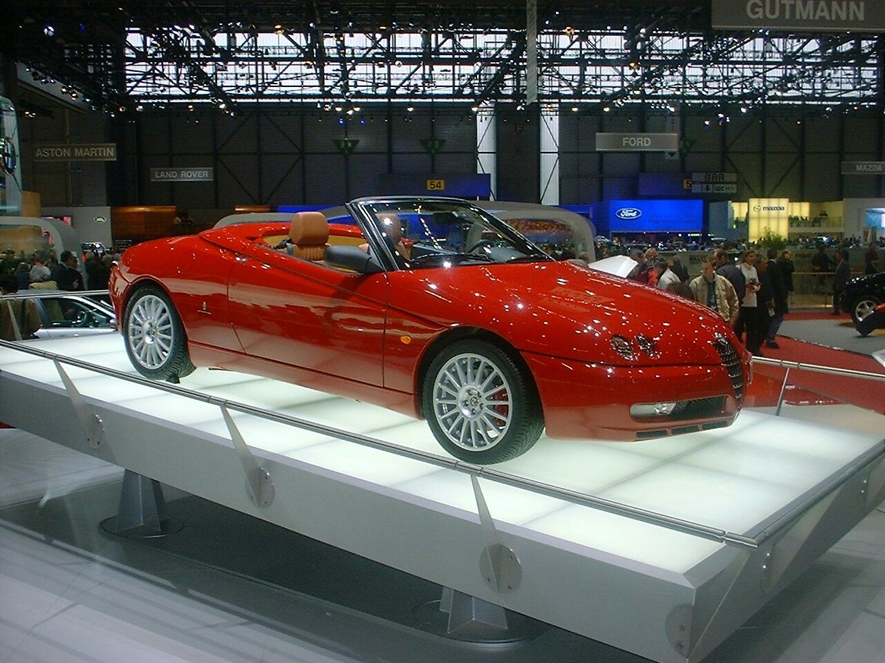 restyled Alfa Romeo Spider in Geneva