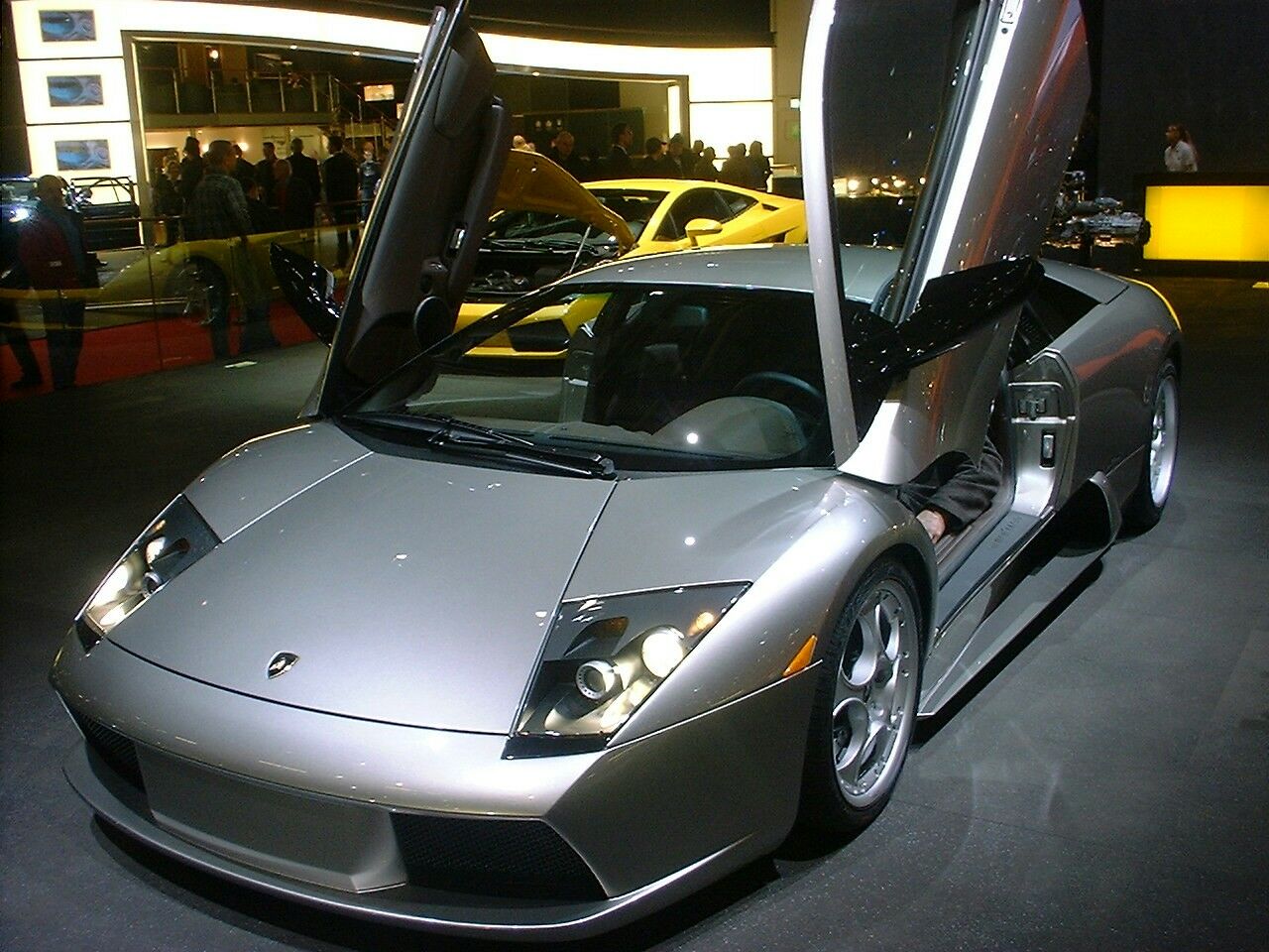 Lamborghini Gallardo at the 2003 Geneva Motor Show