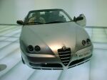 click here to see this image of the restyled Alfa Romeo Spider 2.0-litre JTS L at the Geneva Motor Show