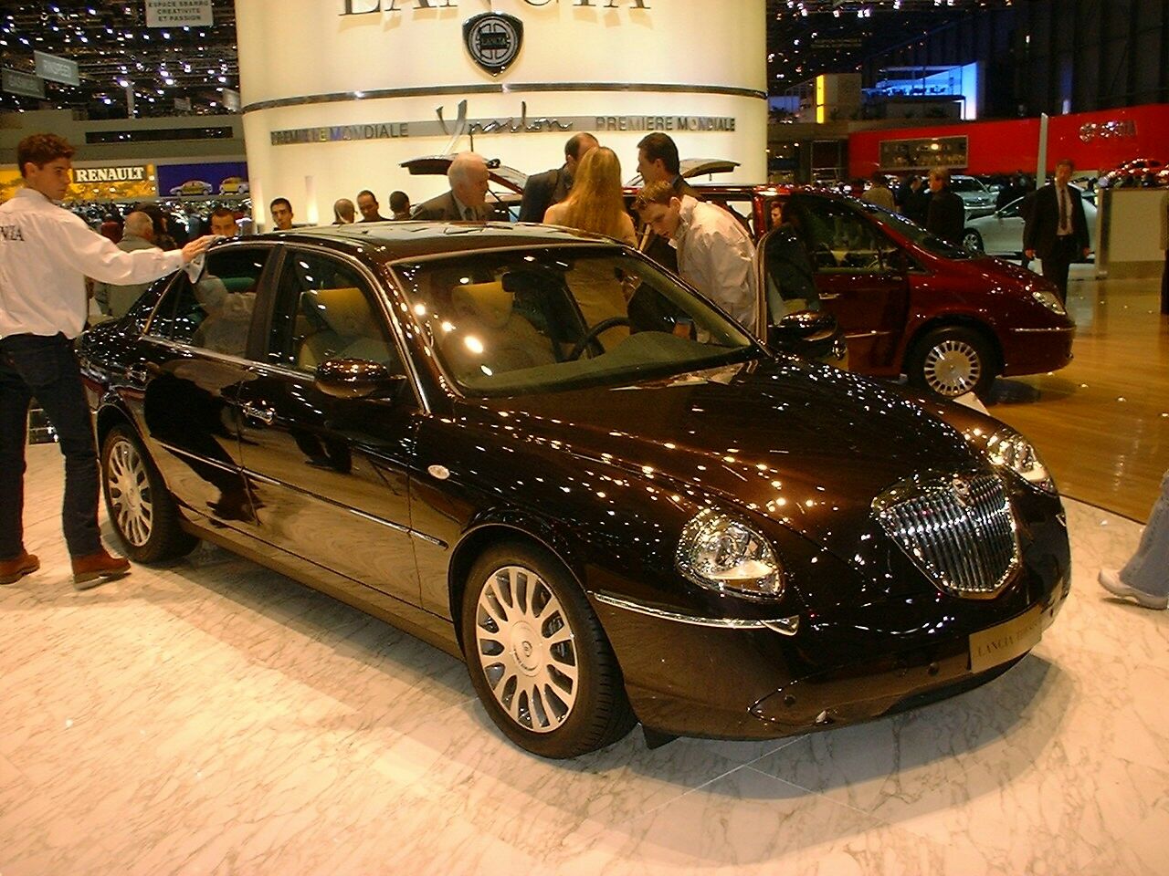 Lancia Thesis Emblema 24v 3.0 V6 at the 2003 Geneva Motor Show