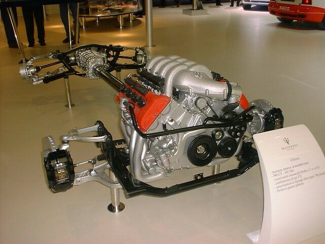 Maserati Coupe and Spyder drivetrain at the 2003 Geneva Motor Show