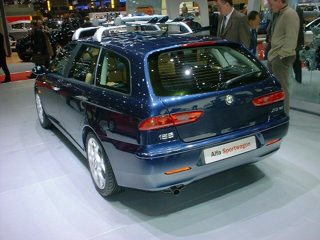 Alfa Romeo 156 Sportwagon JTD 16v at the 2003 Geneva Motor Show