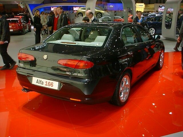 Alfa Romeo 166 24v 3.0 V6 at the 2003 Geneva Motor Show