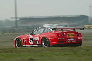 XL racing Ferrari at the le Mans 1000 kms