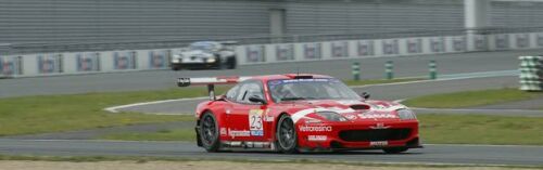 the race winning Biagi/Bobbi Ferrari 550 Maranello in early race action at Magny Cours