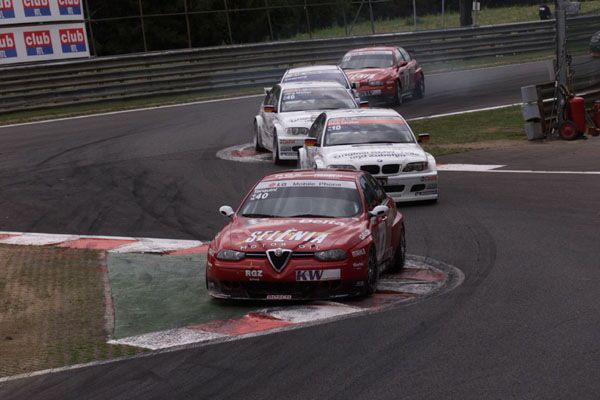 Race 1 action from Spa: Gabriele Tarquini defends his lead from the Mullers