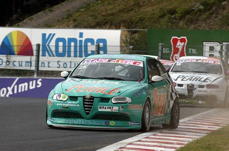 Alfa 147GTA Cup action from Spa