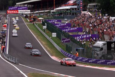 Autodelta Alfa driver Gabriele Tarquini leads the R&M Clever Cats duo of Alessandro Balzan and Fabio Francia at Spa