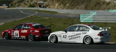 James Thompson and Jorg Muller battle for position at Estoril