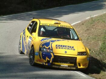 Fiat Punto Abarth Rally on the 2003 Catalunya Rally. Image: Photocris.