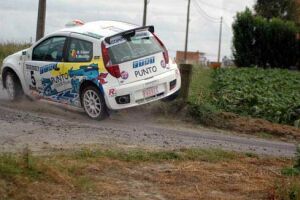 Fiat Punto Junior Team action from the 2004 Tour of Flanders