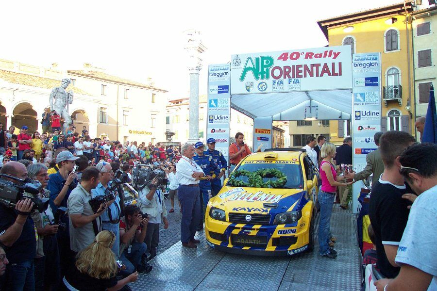 Action from the 2004 Rally Alpi Orientali