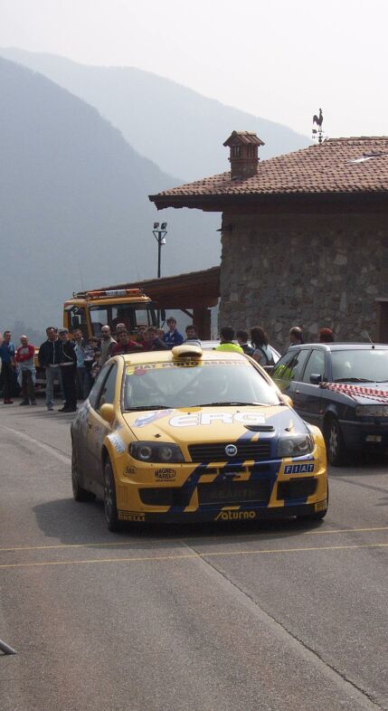 Fiat Punto Abarth Rally in action on the 2004 Rally Mille Miglia. Photo: Marco Tenuti. 